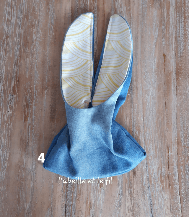 Pochette lapin jaune