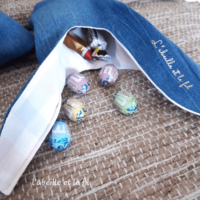 Pochette lapin bleu