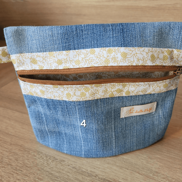 Pochette à soufflet- petites fleurs 