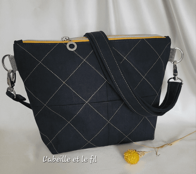 Sac à main bandoulière réglable &quot;Belle de nuit &quot;