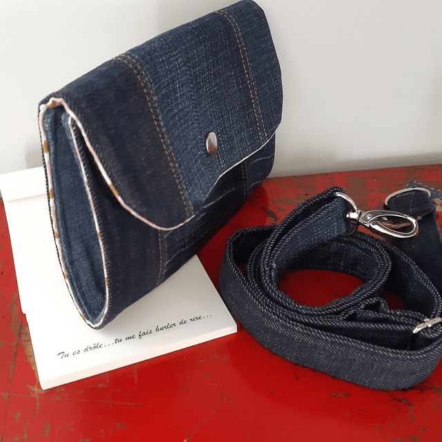 Sac ceinture en jean upcyclé- éventails roses
