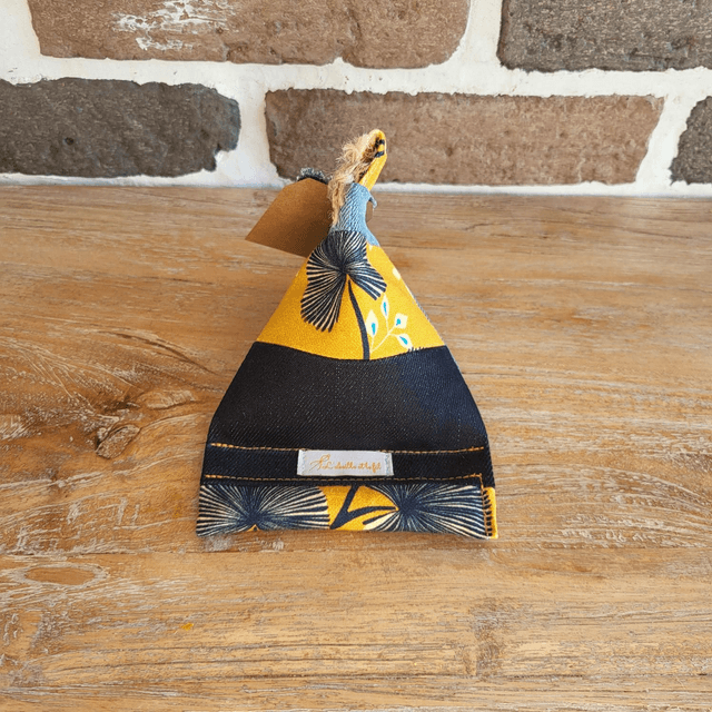 Support de téléphone en jean upcyclé- ginkgo