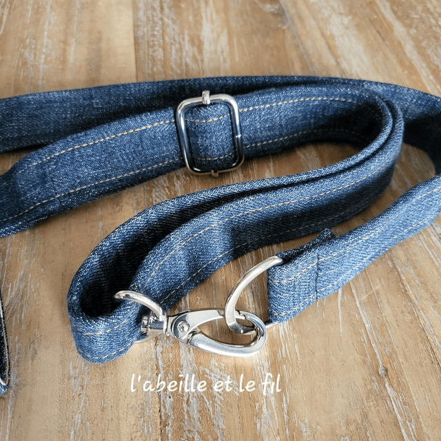 Sac ceinture en jean upcyclé- pois fond baie